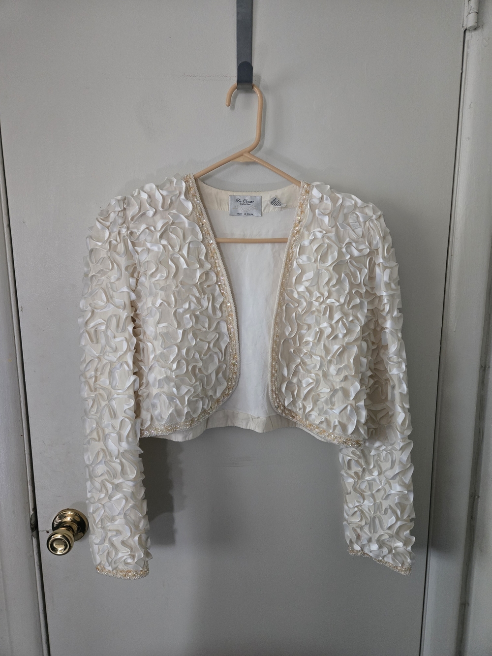 VINTAGE 80'S Oscar de la Renta 'De Oscar' Ivory Silk Beaded  Cropped Jacket